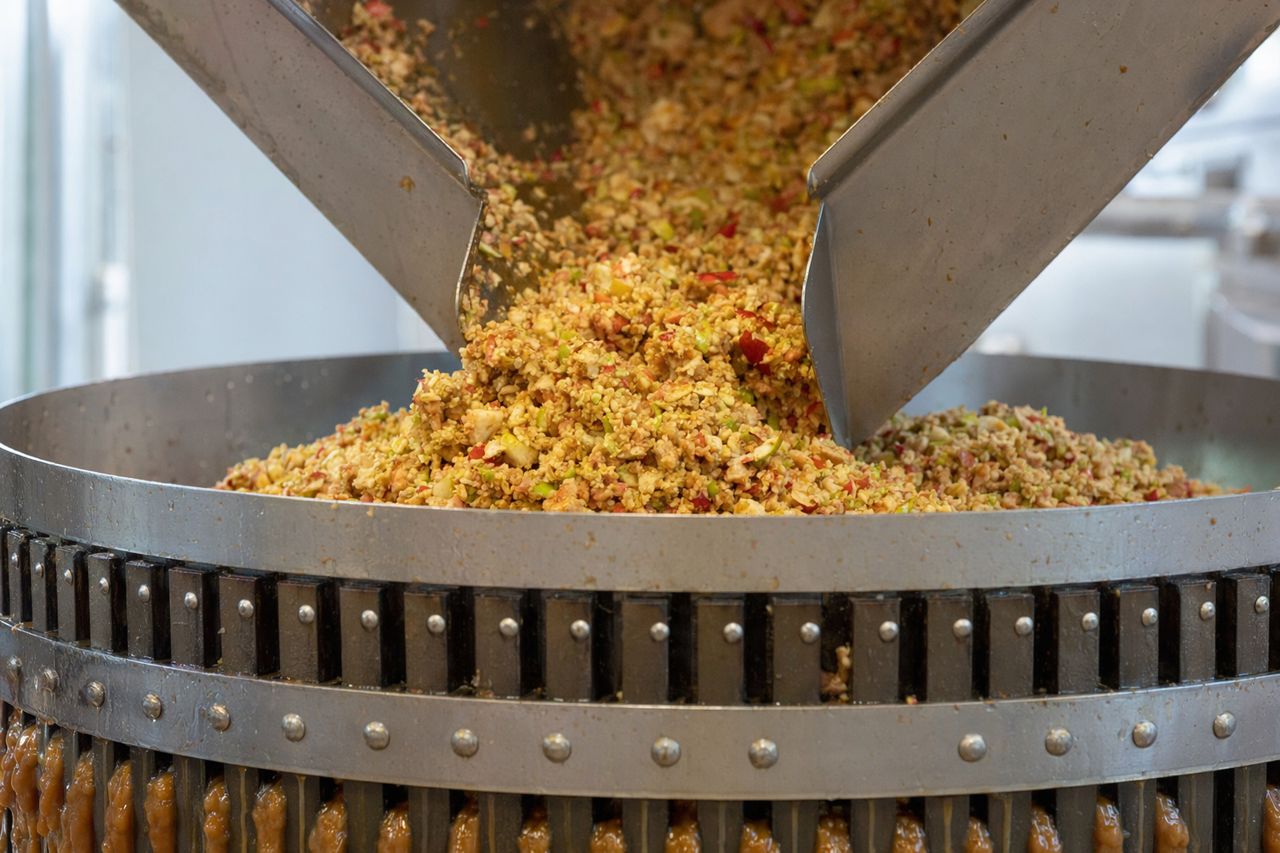 Apple Variety Mix Effects in Hard Cider Processing | Pip & Press